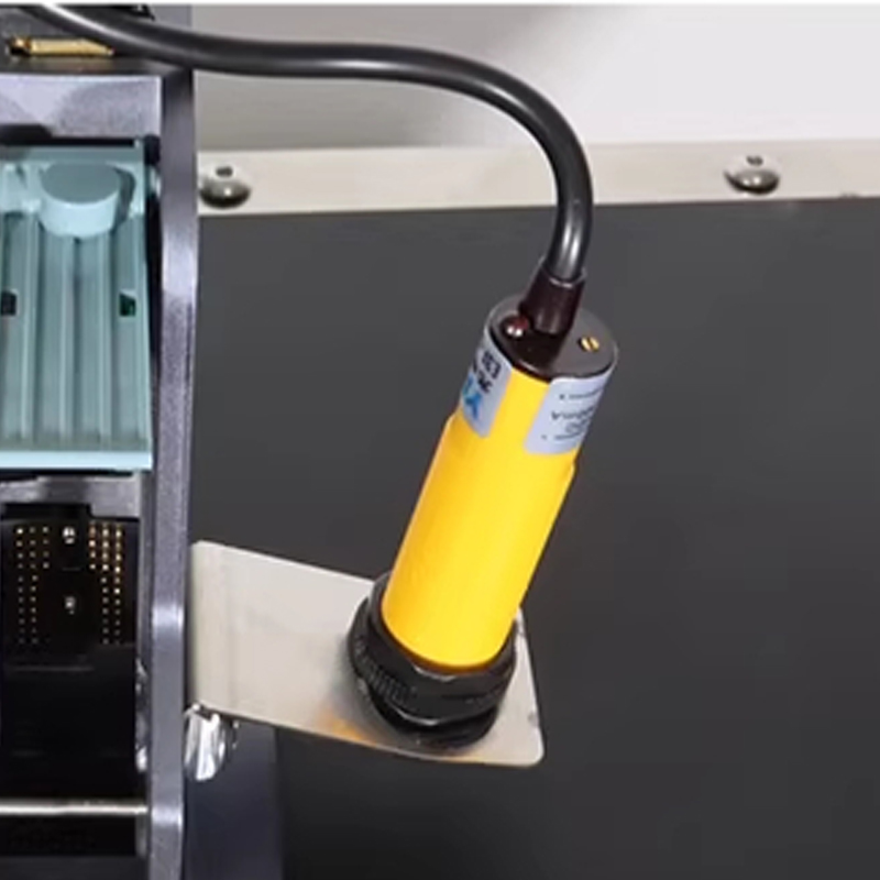 Barcode Printer - Imprimante jet d'encre automatique avec convoyeur