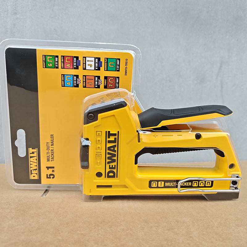DeWALT DWHT0-TR510 Agrafeuse m - Stapler Heavy Duty avis et prix